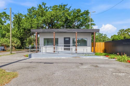10302 N Nebraska Ave, TAMPA, FL, 33612-6823 | Card Image