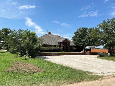 1717 Sandpiper Drive, House other with 4 bedrooms, 2 bathrooms and null parking in Clyde TX | Image 3