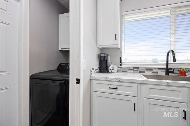 1882 Frontage Rd S, House other with 3 bedrooms, 2 bathrooms and null parking in Wendell ID | Image 21