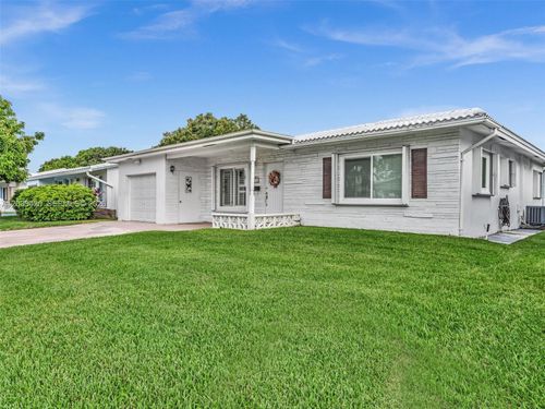 8511 Nw 59th Ct, Tamarac, FL, 33321-4245 | Card Image