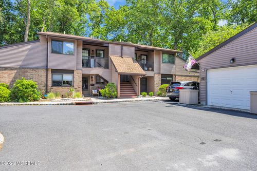 46 Friendship Ct, Red Bank, NJ, 07701-5406 | Card Image