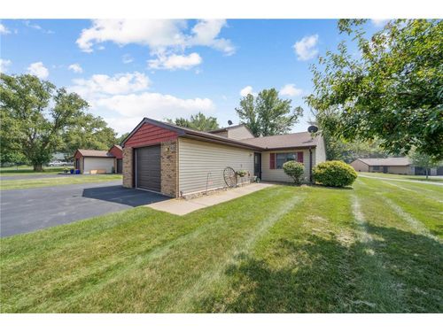 2a-910 E 6th St, New Richmond, WI, 54017-2234 | Card Image