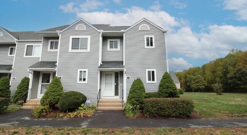 164-164 Stoneheights Dr, Waterford, CT, 06385-1952 | Card Image