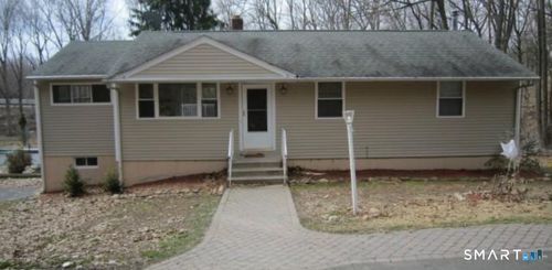 26 Tamarack Cir, Trumbull, CT, 06611-4616 | Card Image