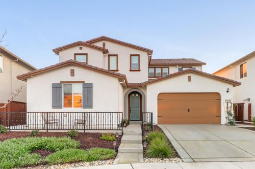 2004 Santos Pl, Woodland, CA, 95776-5637 | Card Image