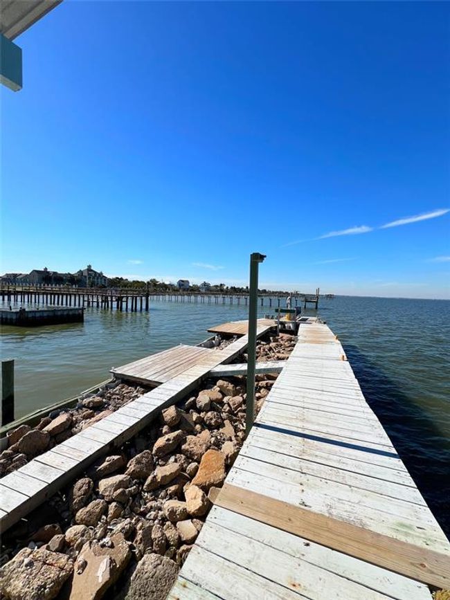 131 Starboard Dr, House other with 3 bedrooms, 3 bathrooms and 2 parking in San Leon TX | Image 37