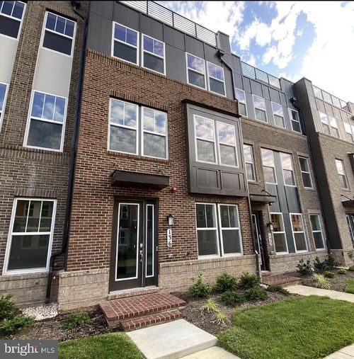 136 Bleeker Pl, GAITHERSBURG, MD, 20878-4767 | Card Image