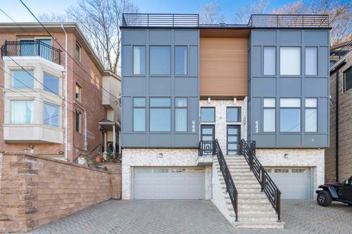 640 Undercliff Ave, Edgewater, NJ, 07020-1417 | Card Image