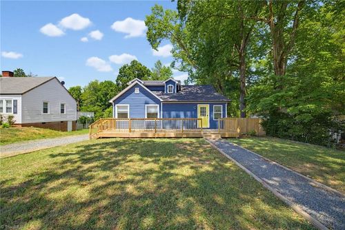 1308 S Park Dr, Reidsville, NC, 27320-5518 | Card Image