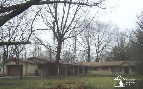 10931 Telegraph Rd, Erie, MI, 48133-9749 | Card Image