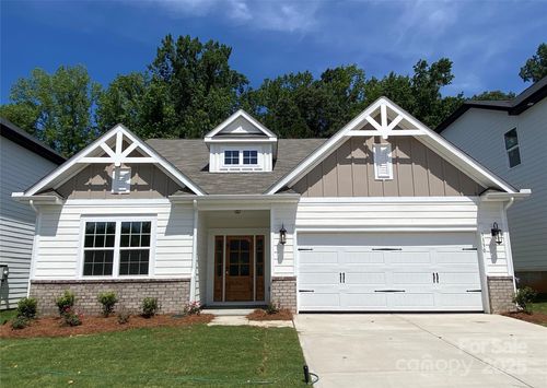 ken0079-9130 Dulwich Dr, Charlotte, NC, 28215-1665 | Card Image