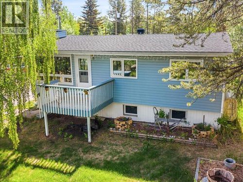 30 11th Ave E, Whitehorse, YT, Y1A4H7 | Card Image