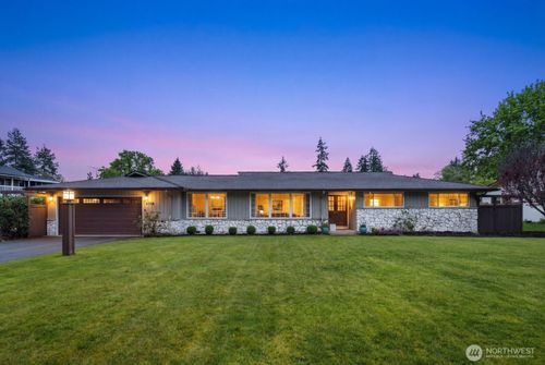 8008 Garnet Ln Sw, Lakewood, WA, 98498-6238 | Card Image