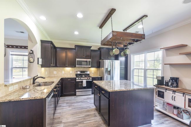 110 Avendell Dr, House other with 5 bedrooms, 3 bathrooms and 2 parking in Easley SC | Image 6