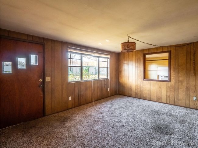 805 2 Nd St, House other with 3 bedrooms, 2 bathrooms and null parking in Quinton OK | Image 8