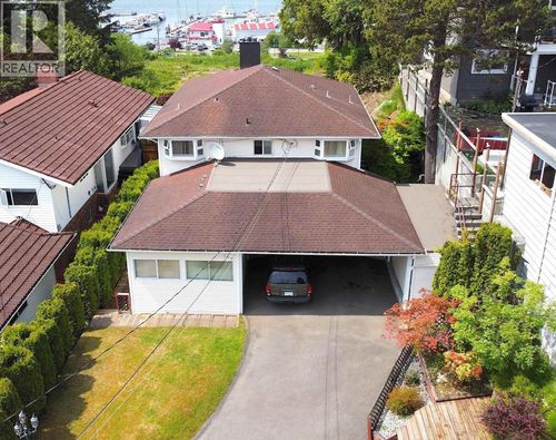 535 4th Ave E, Prince Rupert, BC, V8J1N8 | Card Image