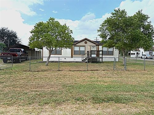215 Elsie Ave, Agua Dulce, TX, 78330 | Card Image
