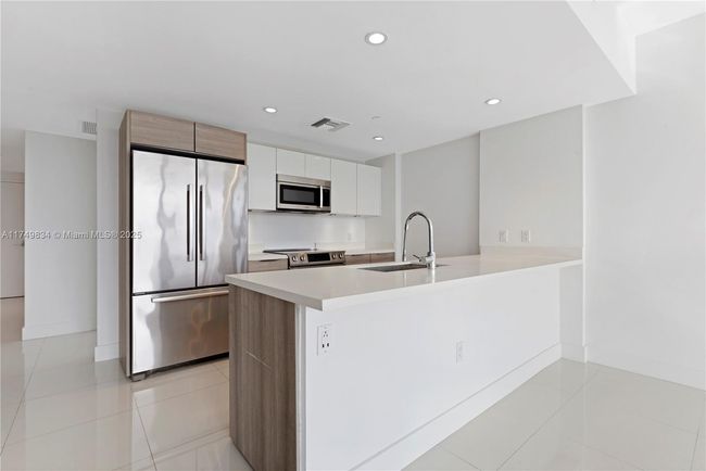 6A-S - 9940 W Bay Harbor Dr, Condo with 2 bedrooms, 2 bathrooms and null parking in Bay Harbor Islands FL | Image 6