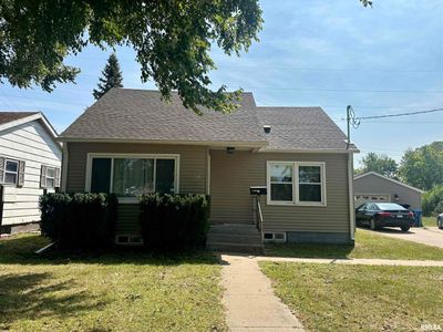 929 Dunnburr Street, House other with 2 bedrooms, 1 bathrooms and null parking in Camanche IA | Image 1