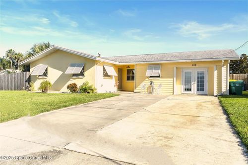 240 Riverside Ave, MERRITT ISLAND, FL, 32953-6121 | Card Image