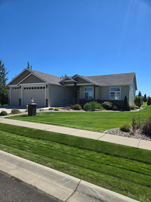 1510 E 12th St, Deer Park, WA, 99006-6057 | Card Image