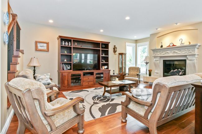 21655 44 Avenue, House other with 4 bedrooms, 3 bathrooms and 10 parking in Langley BC | Image 6