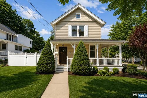 308 Demarest Ave, Closter, NJ, 07624-2514 | Card Image