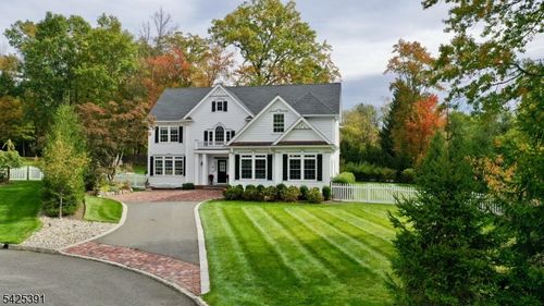 5 Meadow Ct, Madison, NJ, 07940-2753 | Card Image