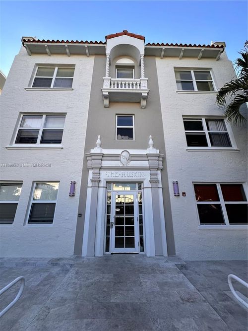 107-1542 Drexel Ave, Miami Beach, FL, 33139-7922 | Card Image