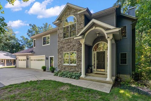 3388 Kayelin Ct, Jenison, MI, 49428-9489 | Card Image