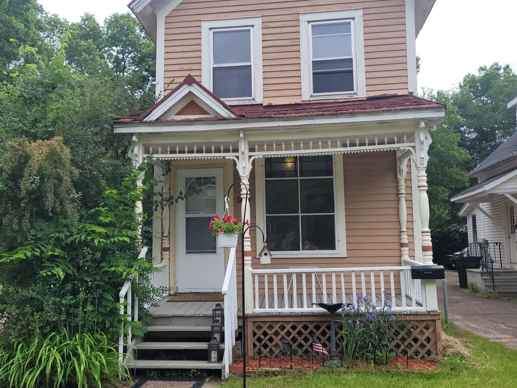 Dewey St, Eau Claire, WI 54701