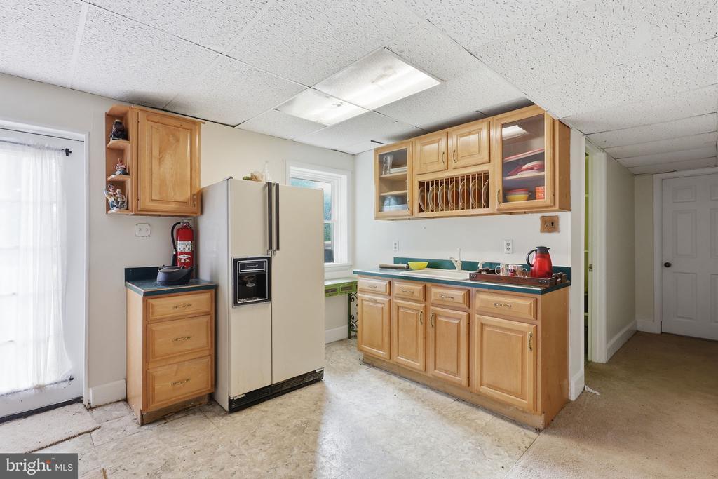 Residential in LOVETTSVILLE 3