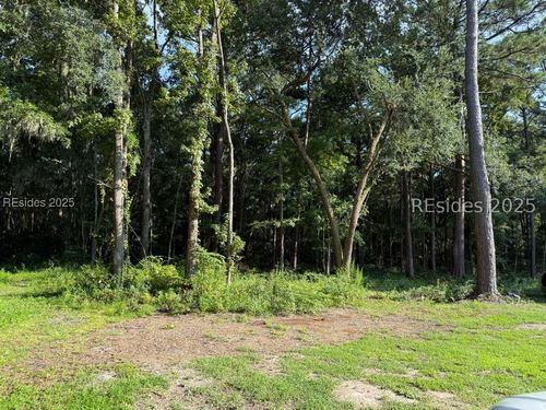 23 Joe Frazier Rd, Beaufort, SC, 29906-8880 | Card Image
