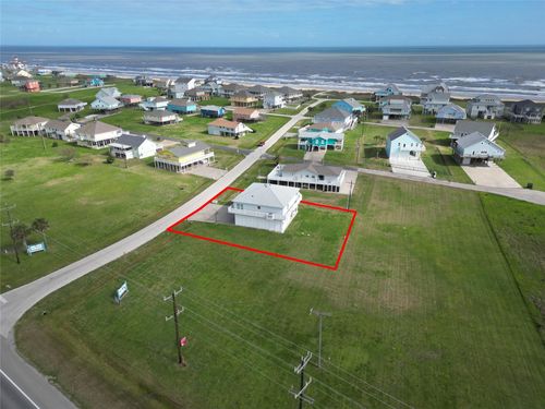 973 Sea Breeze, Crystal Beach, TX, 77650 | Card Image
