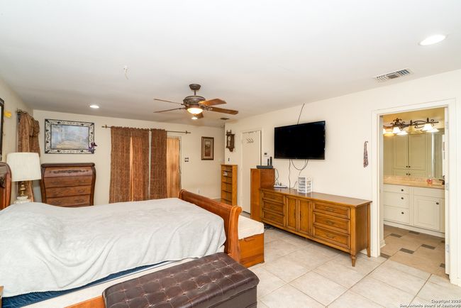 309 Crestwind Dr, House other with 5 bedrooms, 5 bathrooms and null parking in Windcrest TX | Image 13