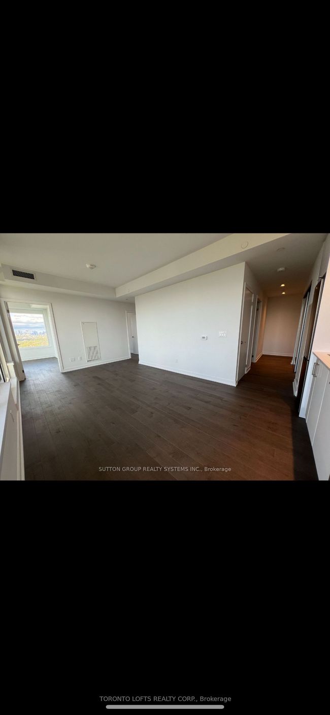 1926 Lake Shore Blvd W, Home with 1 bedrooms, 3 bathrooms and null parking in Toronto ON | Image 6
