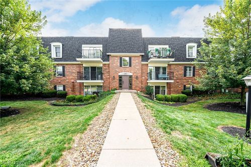 apt-205-1930 King James Pkwy, Westlake, OH, 44145-3435 | Card Image