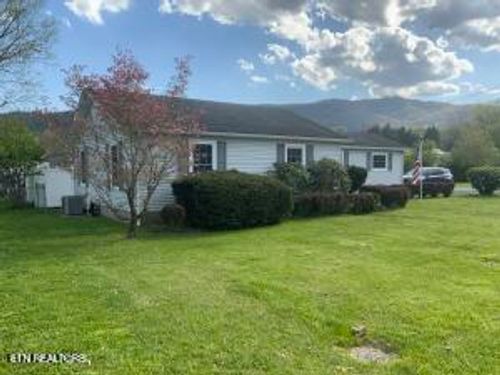 1315 Winchester Ave, Middlesboro, KY, 40965-2351 | Card Image