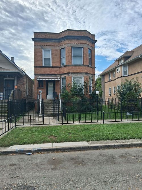 4929 W Erie Street, Chicago, IL, 60644 | Card Image