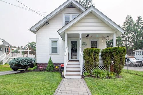 1 Carnation Ave, Ellenville, NY, 12428-2005 | Card Image
