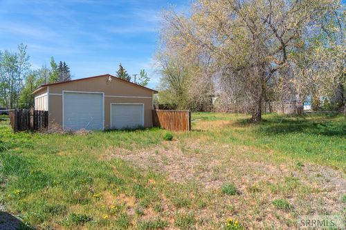 430 W 6th S, Saint Anthony, ID, 83445-1849 | Card Image