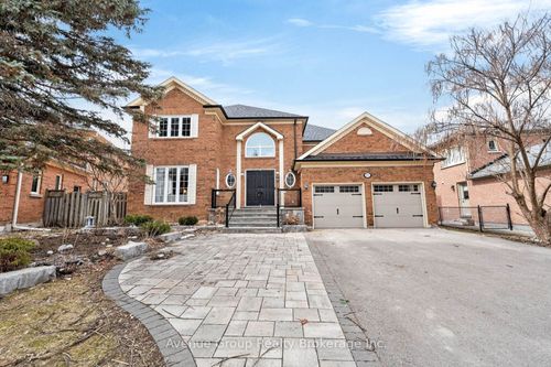 892 Tegal Place, Newmarket, ON, L3X1L3 | Card Image