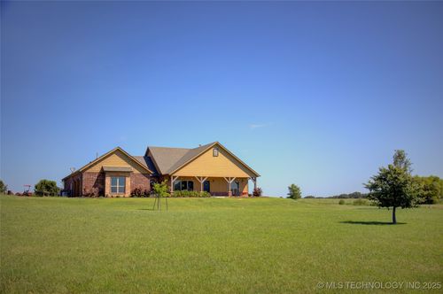 140 Mesa Ln, Skiatook, OK, 74070-7013 | Card Image