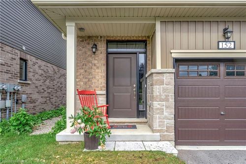152 Middleton St, Thamesford, ON, N0M2M0 | Card Image