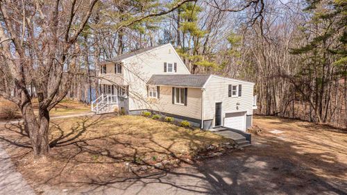 3 Roux Ave, Salem, NH, 03079-1654 | Card Image