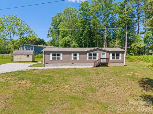151 Field Sparrow Ln, Hendersonville, NC, 28792-5619 | Card Image