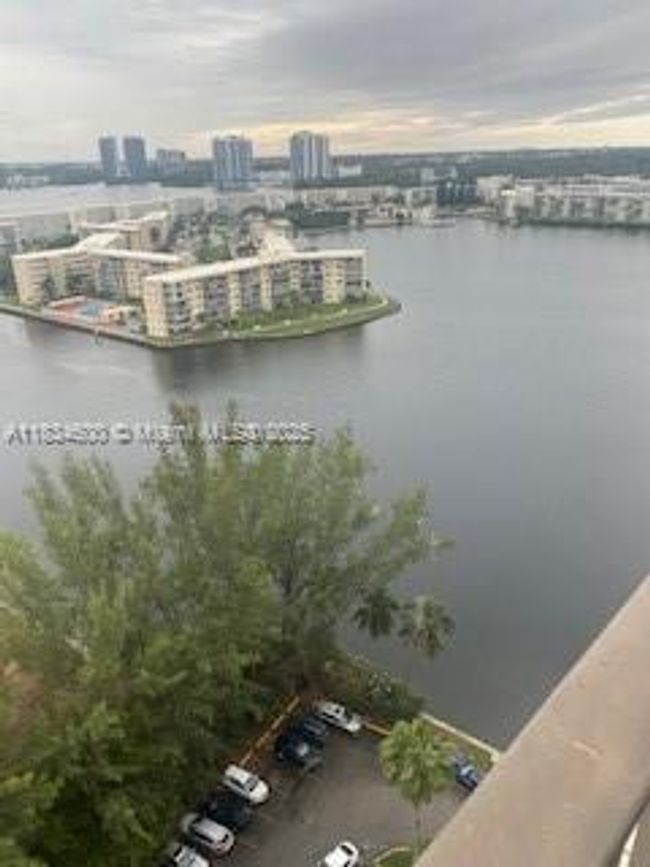 APT-2003 - 18151 Ne 31 St Ct, Condo with 1 bedrooms, 2 bathrooms and null parking in Aventura FL | Image 9