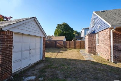 90-24 221st Place, House other with 3 bedrooms, 3 bathrooms and null parking in Queens Village NY | Image 2