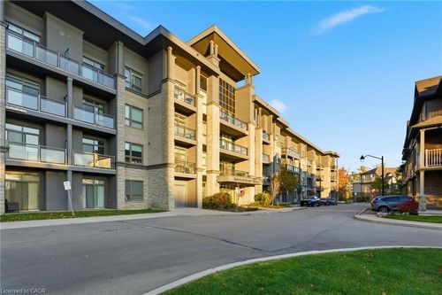 228-35 Southshore Cres, Stoney Creek, ON, L8E0J2 | Card Image
