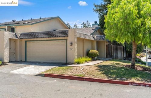 1527 London Cir, Benicia, CA, 94510-1336 | Card Image